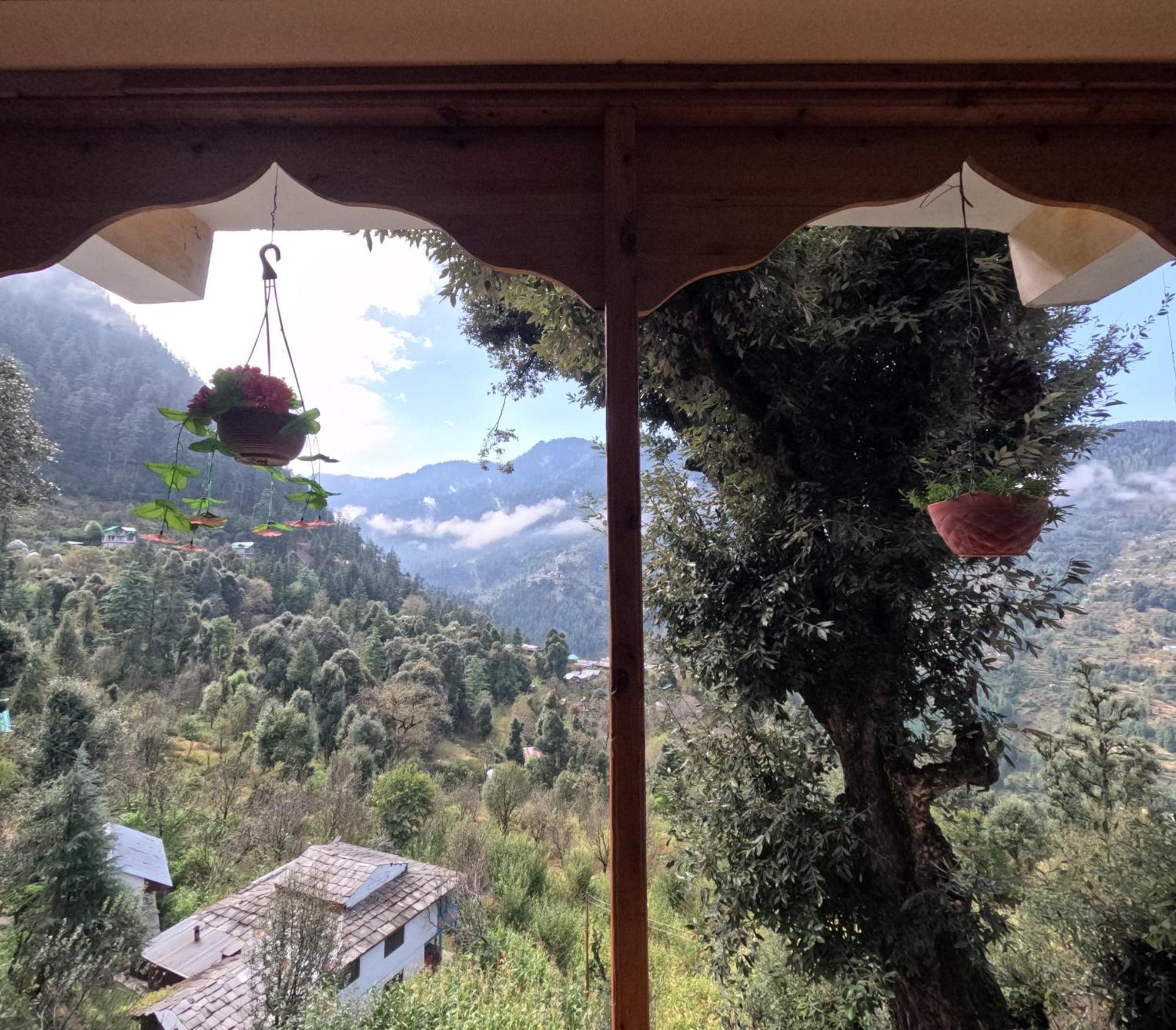 Mozo Inn&Cafe Jibhi Banjār 外观 照片